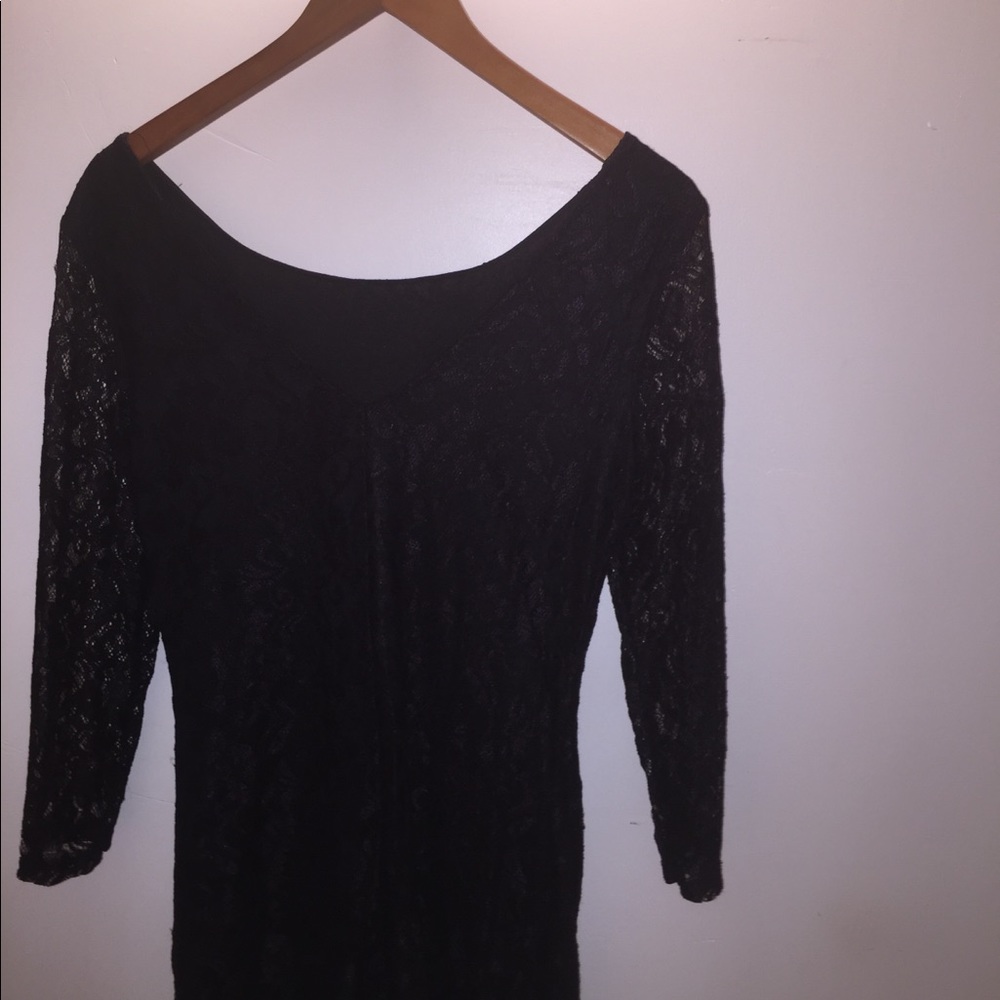 Black long sleeve laced dress